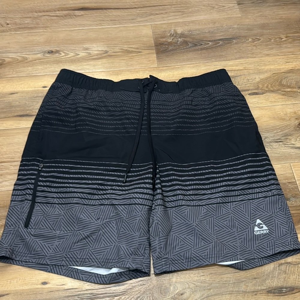 NWOT Gerry Men’s Swimtrunks